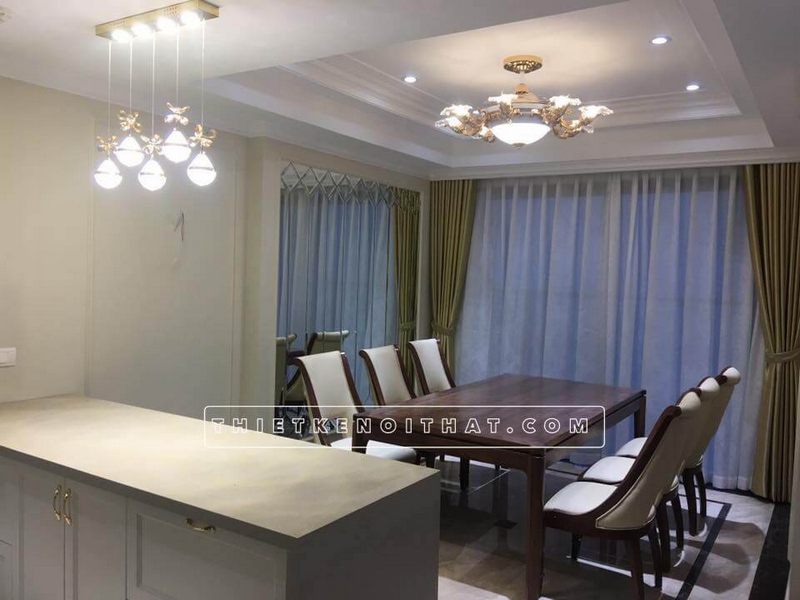 Gương ghép ô cho phòng ăn giúp nhân đôi không gian chung cư vốn tương đối nhỏ